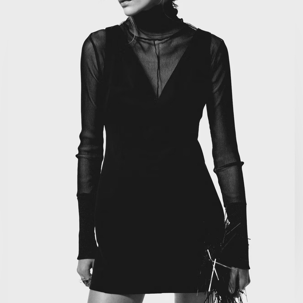 NWT H&M V Neck Dress - Picture 2 of 3